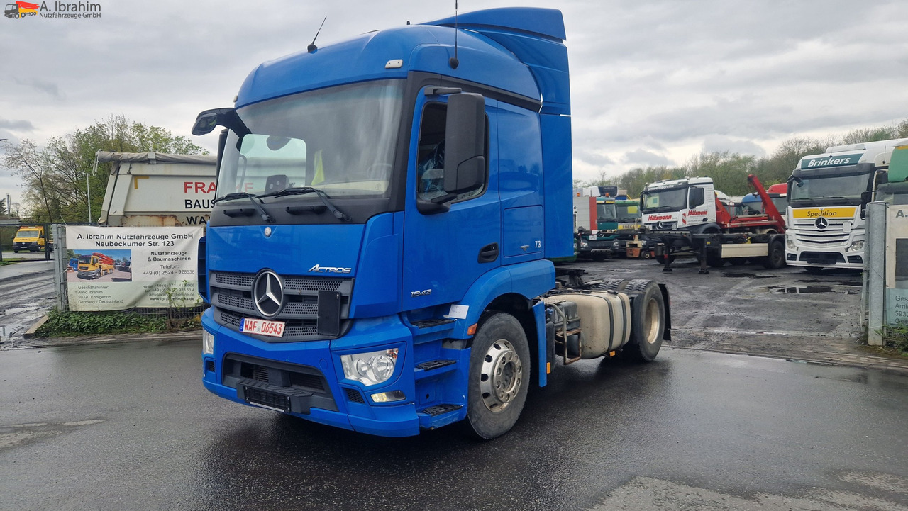 Mercedes-Benz DB 1843 Retarder Kipphydraulik Actros, sehr sauber, Alufelgen - Trekker: afbeelding 1 Mercedes-Benz DB 1843 Retarder Kipphydraulik Actros, sehr sauber, Alufelgen - Trekker: afbeelding 1