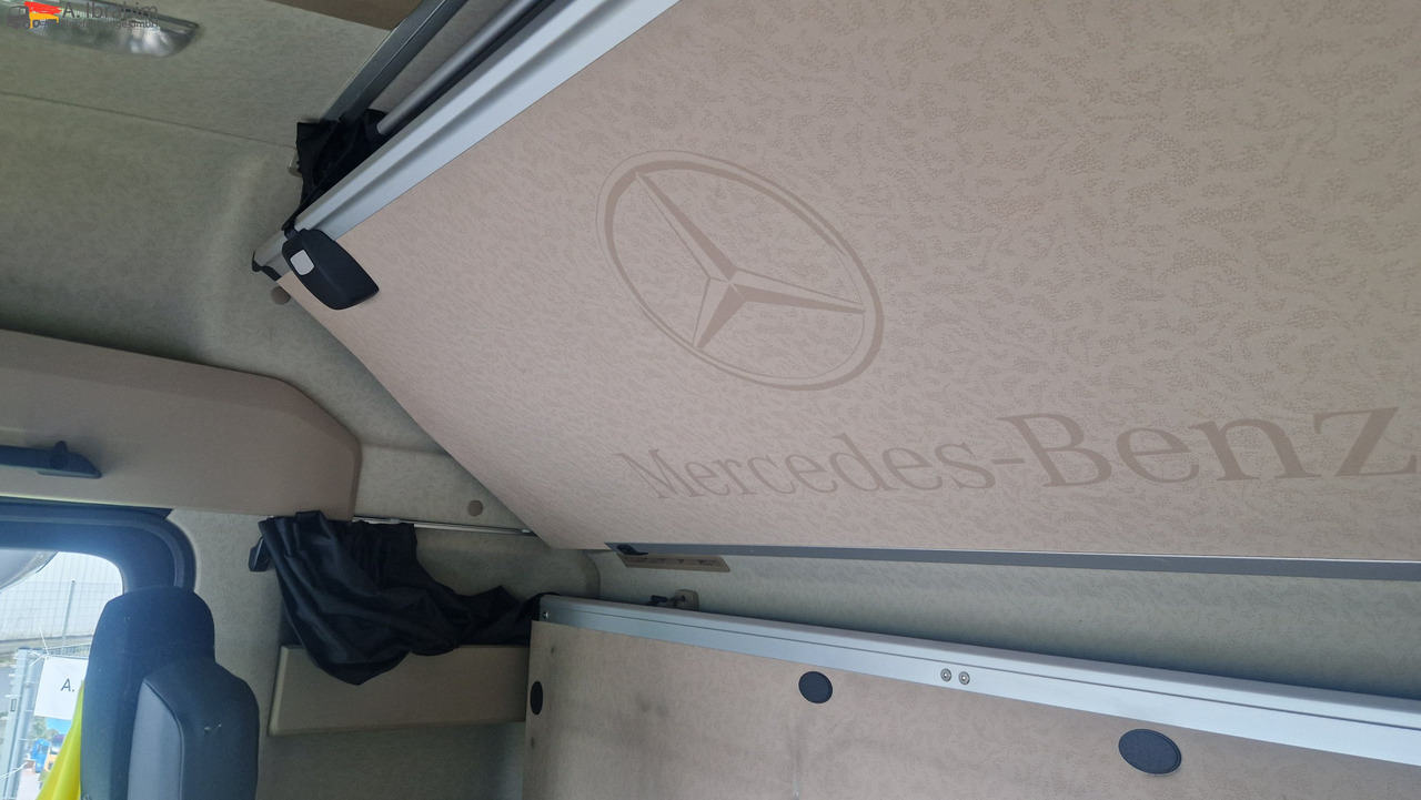 Mercedes-Benz DB 1843 Retarder Kipphydraulik Actros, sehr sauber, Alufelgen - Trekker: afbeelding 4 Mercedes-Benz DB 1843 Retarder Kipphydraulik Actros, sehr sauber, Alufelgen - Trekker: afbeelding 4