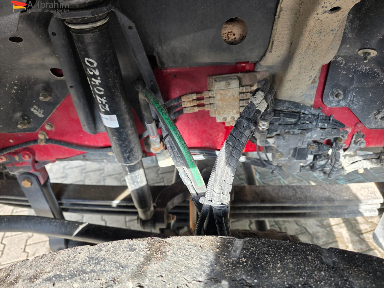 Scania R560 | 6x4 | V8 | Blatt Blatt | Schaltgetriebe | Kipphydraulik | Klima | Trommelbremse| 3 Pedals - Trekker: afbeelding 5 Scania R560 | 6x4 | V8 | Blatt Blatt | Schaltgetriebe | Kipphydraulik | Klima | Trommelbremse| 3 Pedals - Trekker: afbeelding 5