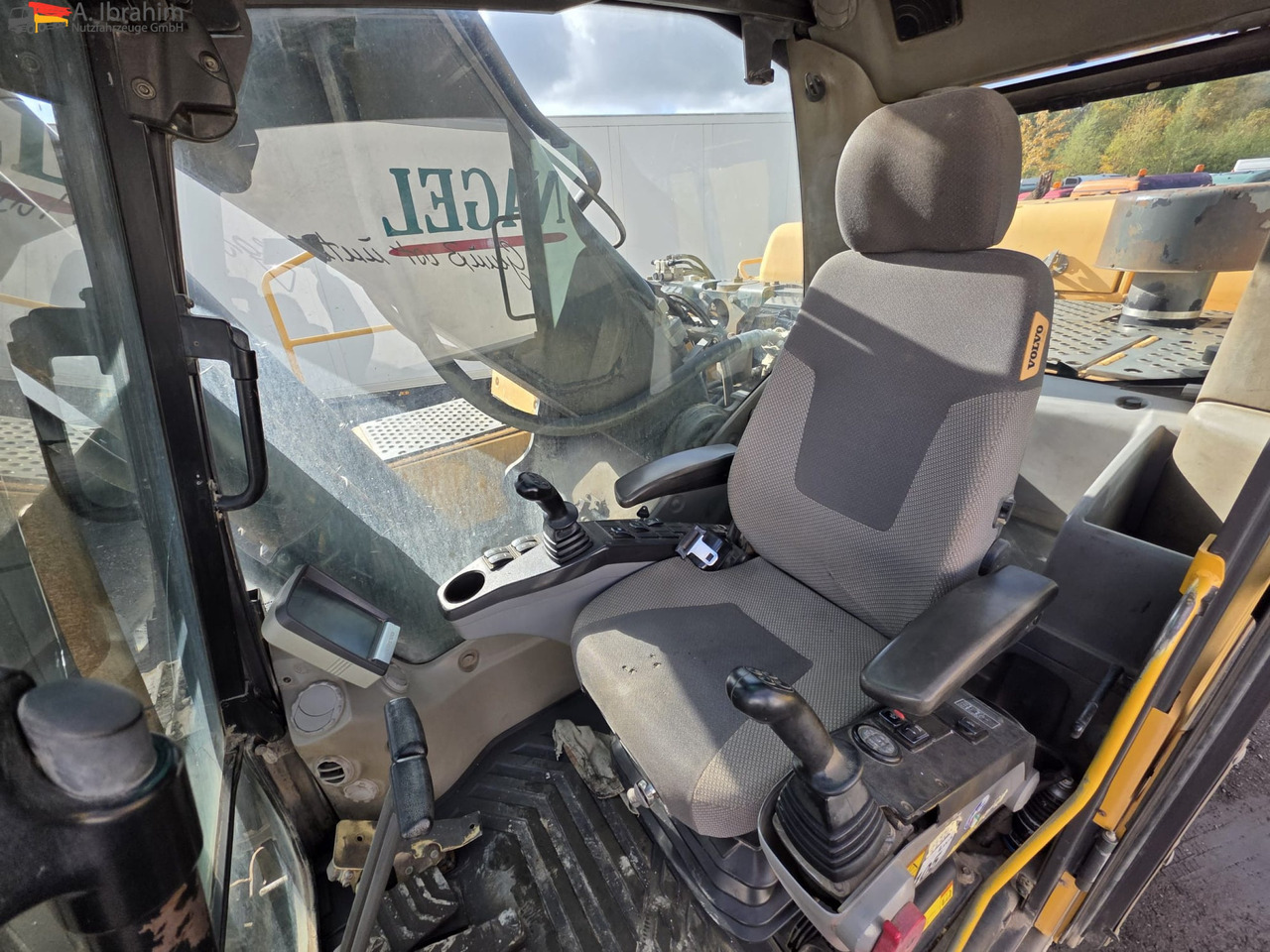 Rupsgraafmachine Volvo EC360C Schnellwechsler | Hammerhydraulik | Klima | 40t | 12305 St.: afbeelding 14 Rupsgraafmachine Volvo EC360C Schnellwechsler | Hammerhydraulik | Klima | 40t | 12305 St.: afbeelding 14