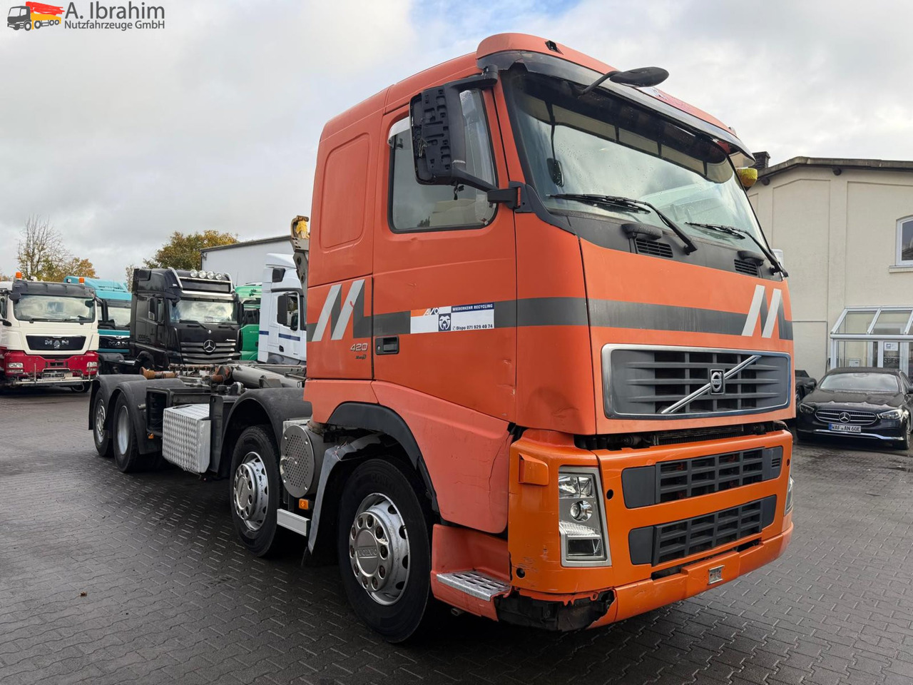 Volvo FH12-420 8x2 Fahrzeugpapiere Schweiz - Haakarmsysteem vrachtwagen: afbeelding 1 Volvo FH12-420 8x2 Fahrzeugpapiere Schweiz - Haakarmsysteem vrachtwagen: afbeelding 1