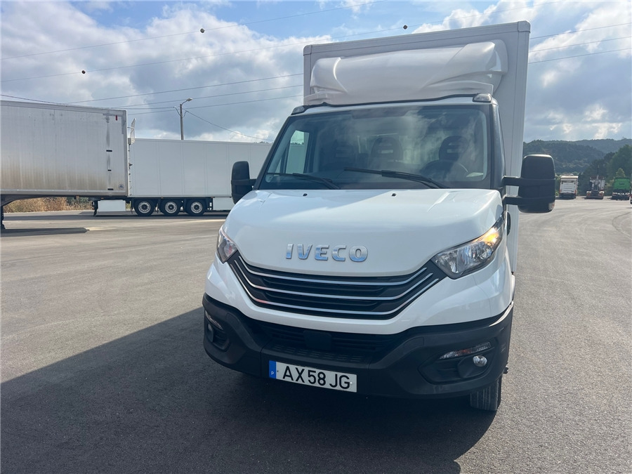 Iveco 35C16HA8 - Bestelwagen gesloten laadbak: afbeelding 2 Iveco 35C16HA8 - Bestelwagen gesloten laadbak: afbeelding 2