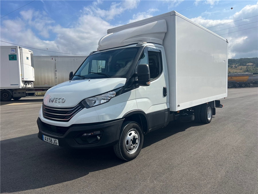 Iveco 35C16HA8 - Bestelwagen gesloten laadbak: afbeelding 1 Iveco 35C16HA8 - Bestelwagen gesloten laadbak: afbeelding 1