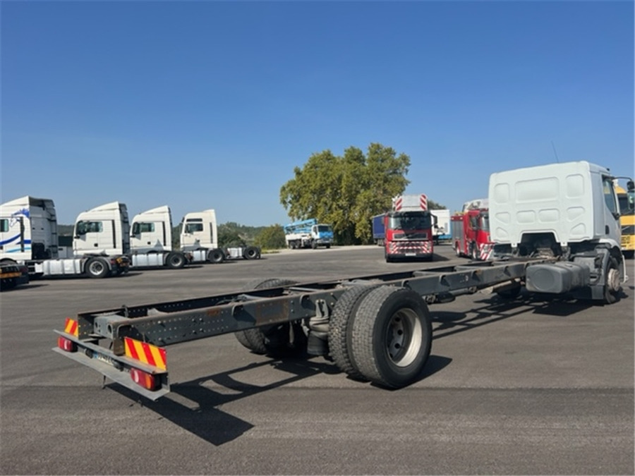 Renault HM 270.18 - Chassis vrachtwagen: afbeelding 4 Renault HM 270.18 - Chassis vrachtwagen: afbeelding 4