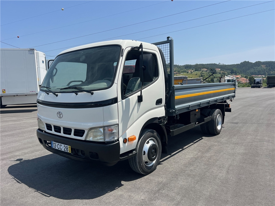 TOYOTA DYNA - Kipper vrachtwagen: afbeelding 2 TOYOTA DYNA - Kipper vrachtwagen: afbeelding 2