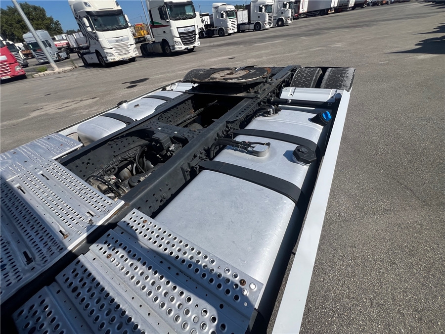 Trekker MERCEDES-BENZ ACTROS 1845 LS: afbeelding 9