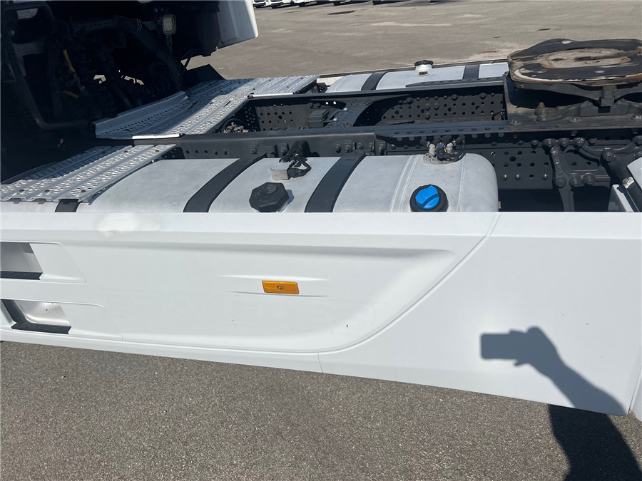 Trekker MERCEDES-BENZ ACTROS 1845 LS: afbeelding 10