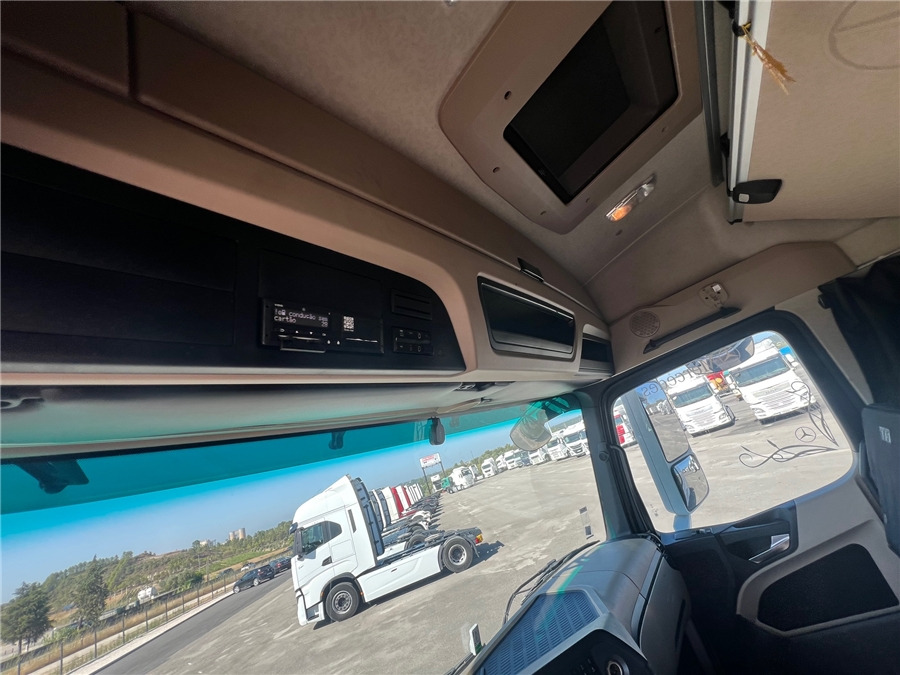 Trekker MERCEDES-BENZ ACTROS 1845 LS: afbeelding 18