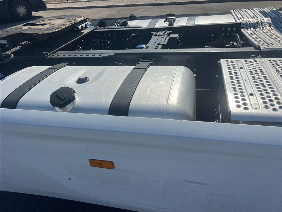 Trekker MERCEDES-BENZ ACTROS 1845 LS: afbeelding 11