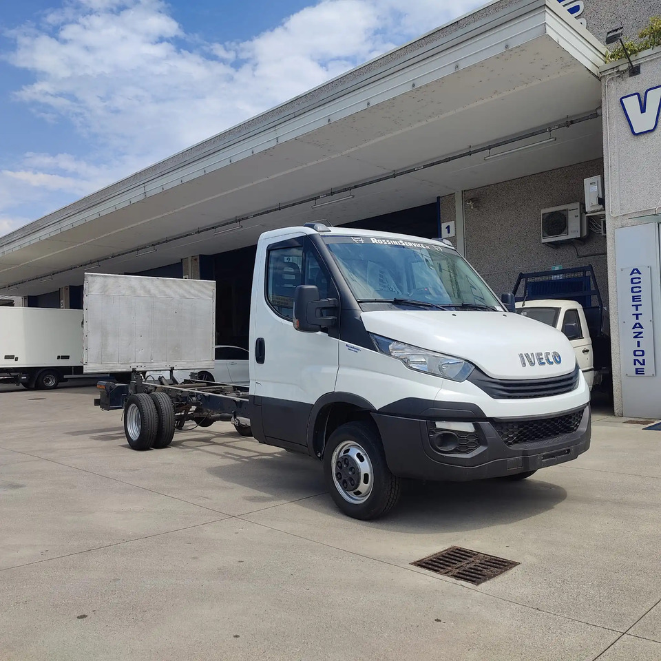 IVECO DAILY 35C14 - Bestelwagen: afbeelding 1 IVECO DAILY 35C14 - Bestelwagen: afbeelding 1