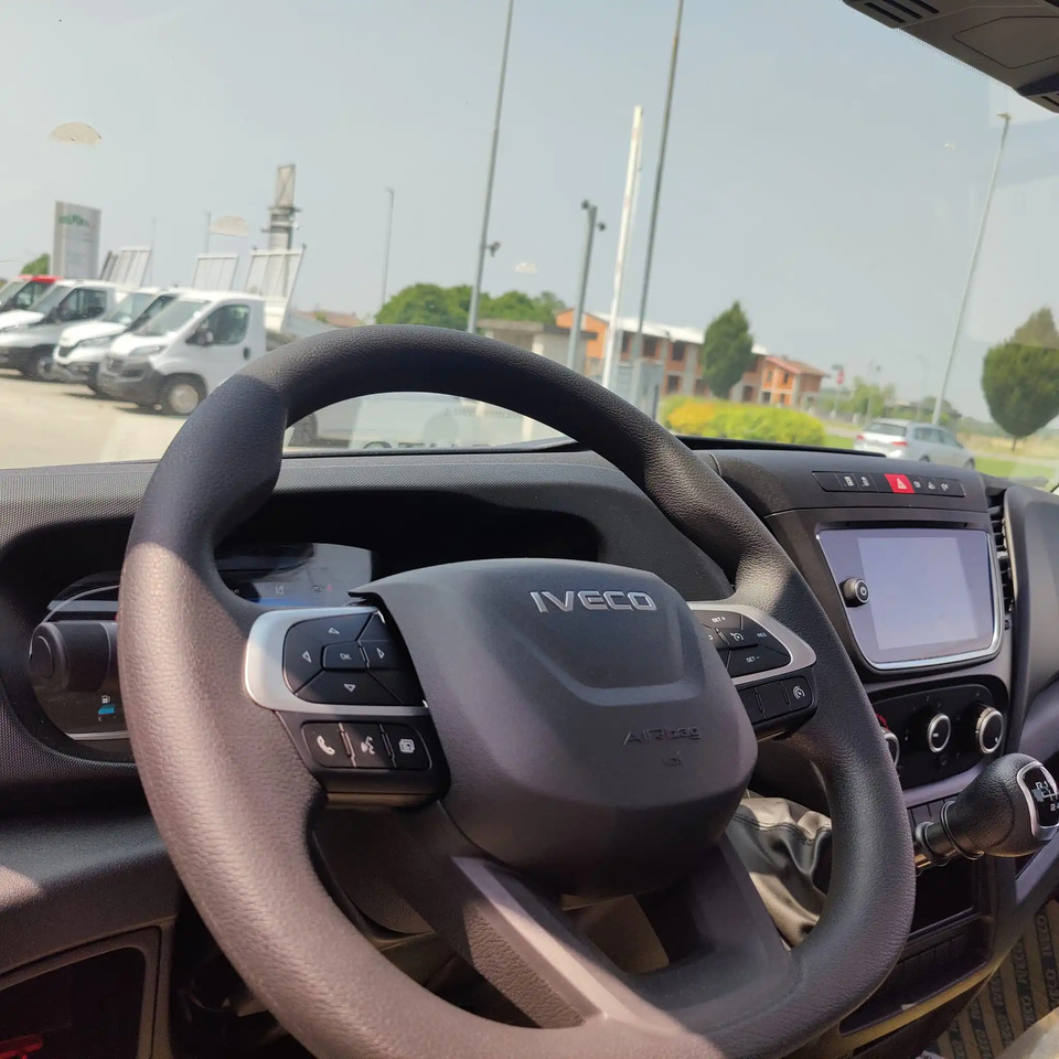 IVECO DAILY 35C16 MOD. 2025 RIBALTABILE TRILATERALE - Kipper bestelwagen: afbeelding 4 IVECO DAILY 35C16 MOD. 2025 RIBALTABILE TRILATERALE - Kipper bestelwagen: afbeelding 4