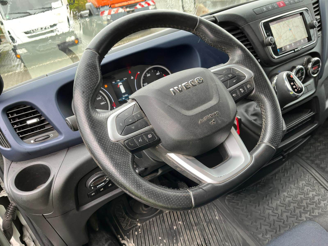 IVECO DAILY 35C18P FURGONE STANDARD - Gesloten bestelwagen: afbeelding 5 IVECO DAILY 35C18P FURGONE STANDARD - Gesloten bestelwagen: afbeelding 5