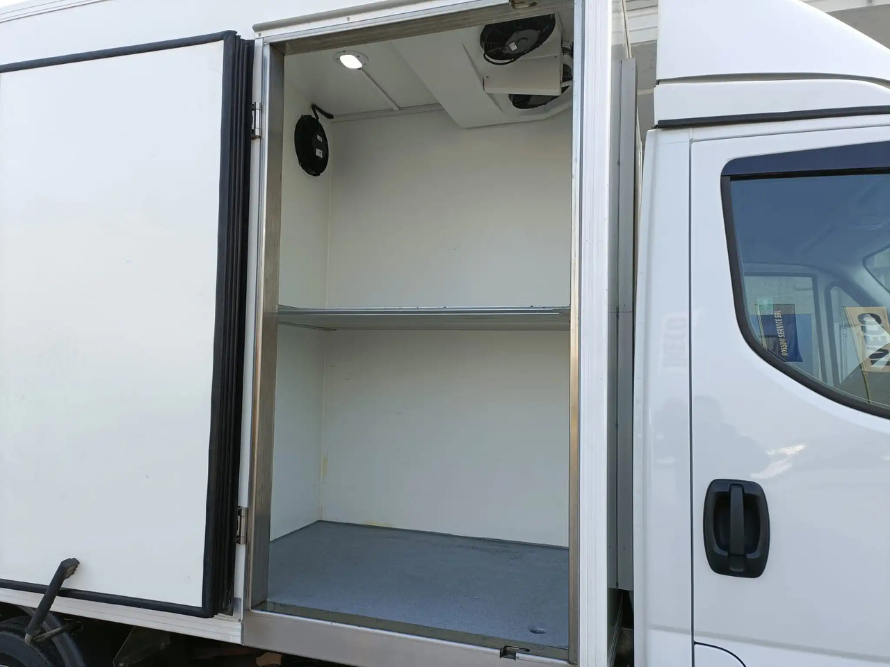 Koelwagen IVECO DAILY 35C21 A8 FRIGO FRCX 3.0: afbeelding 9
