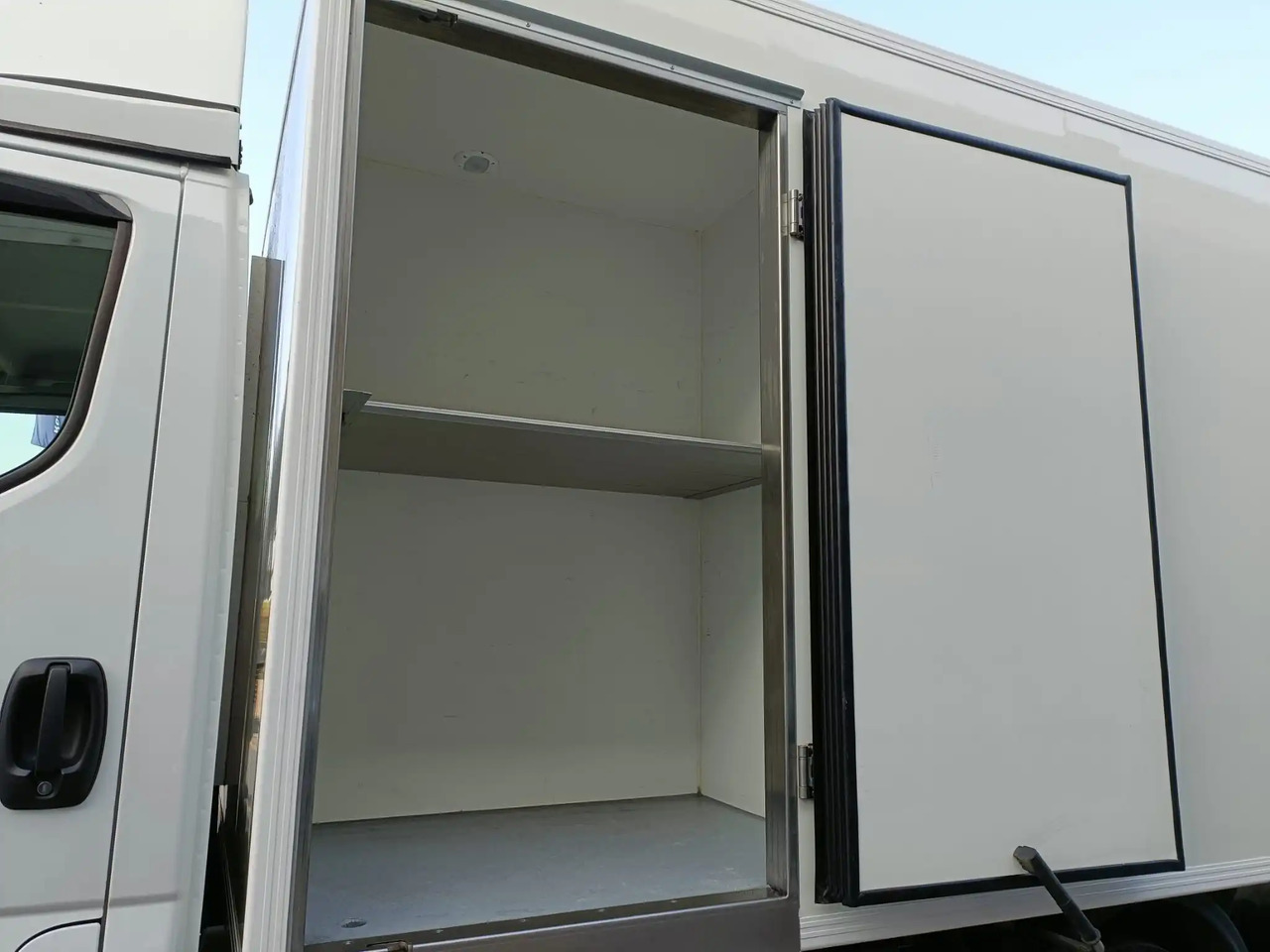 Koelwagen IVECO DAILY 35C21 A8 FRIGO FRCX 3.0: afbeelding 11