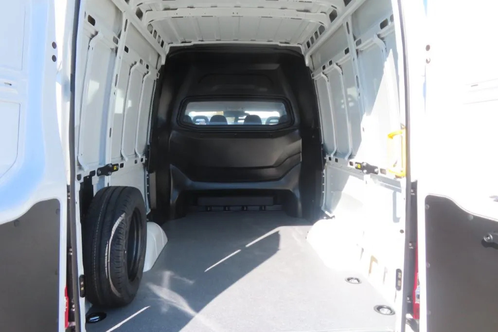 Leasing  IVECO DAILY 35S14 7 POSTI IVECO DAILY 35S14 7 POSTI: afbeelding 6