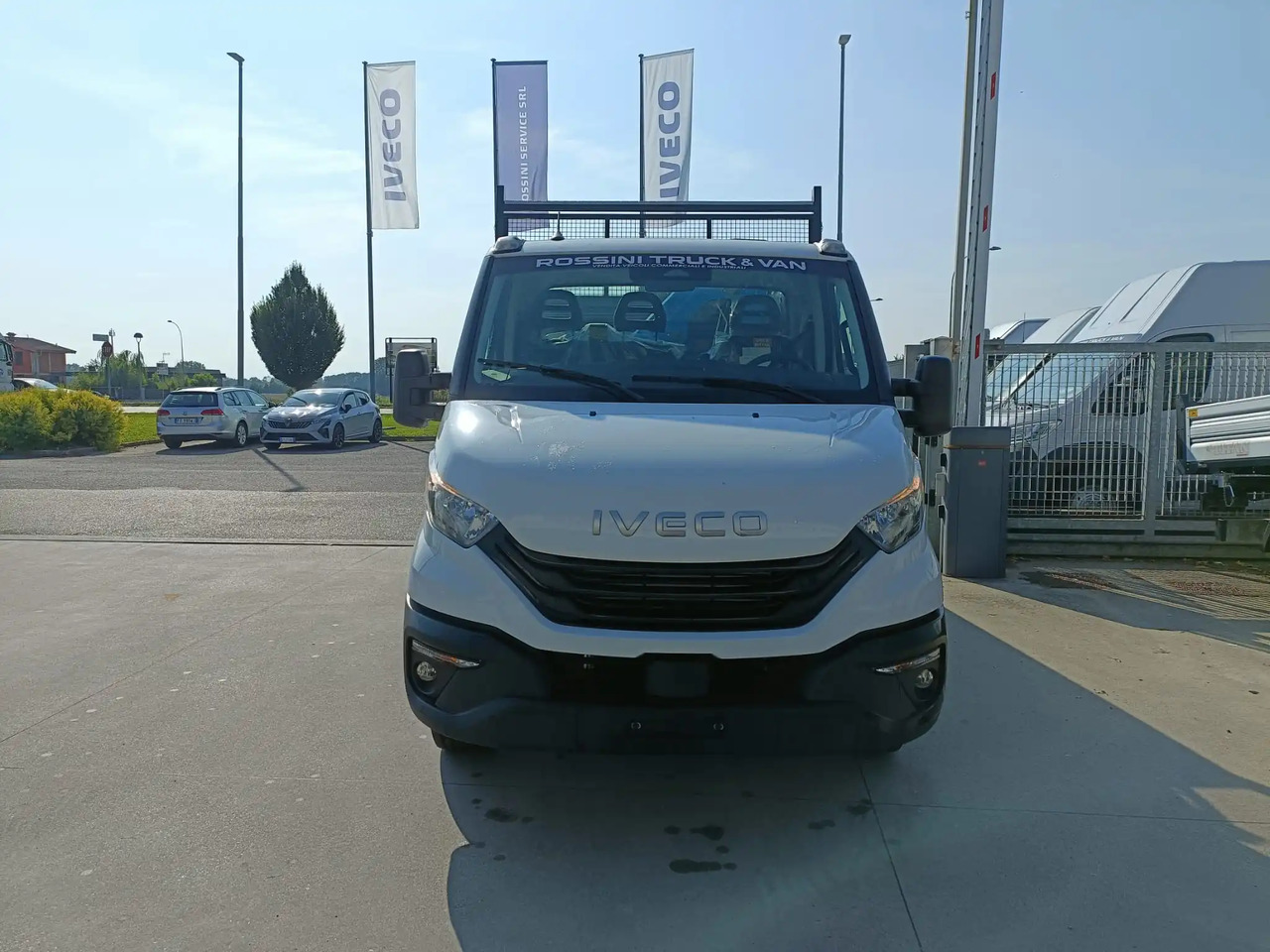 IVECO DAILY 60C18 RIBALTABILE CON GRU - Kipper vrachtwagen: afbeelding 1 IVECO DAILY 60C18 RIBALTABILE CON GRU - Kipper vrachtwagen: afbeelding 1