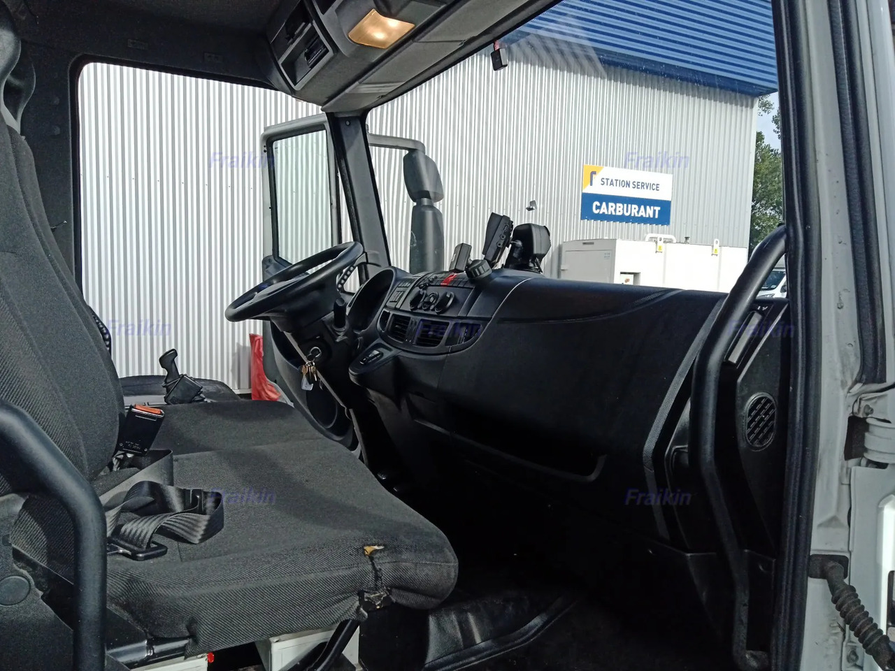 IVECO EUROCARGO 100E19P - Chassis vrachtwagen: afbeelding 2 IVECO EUROCARGO 100E19P - Chassis vrachtwagen: afbeelding 2