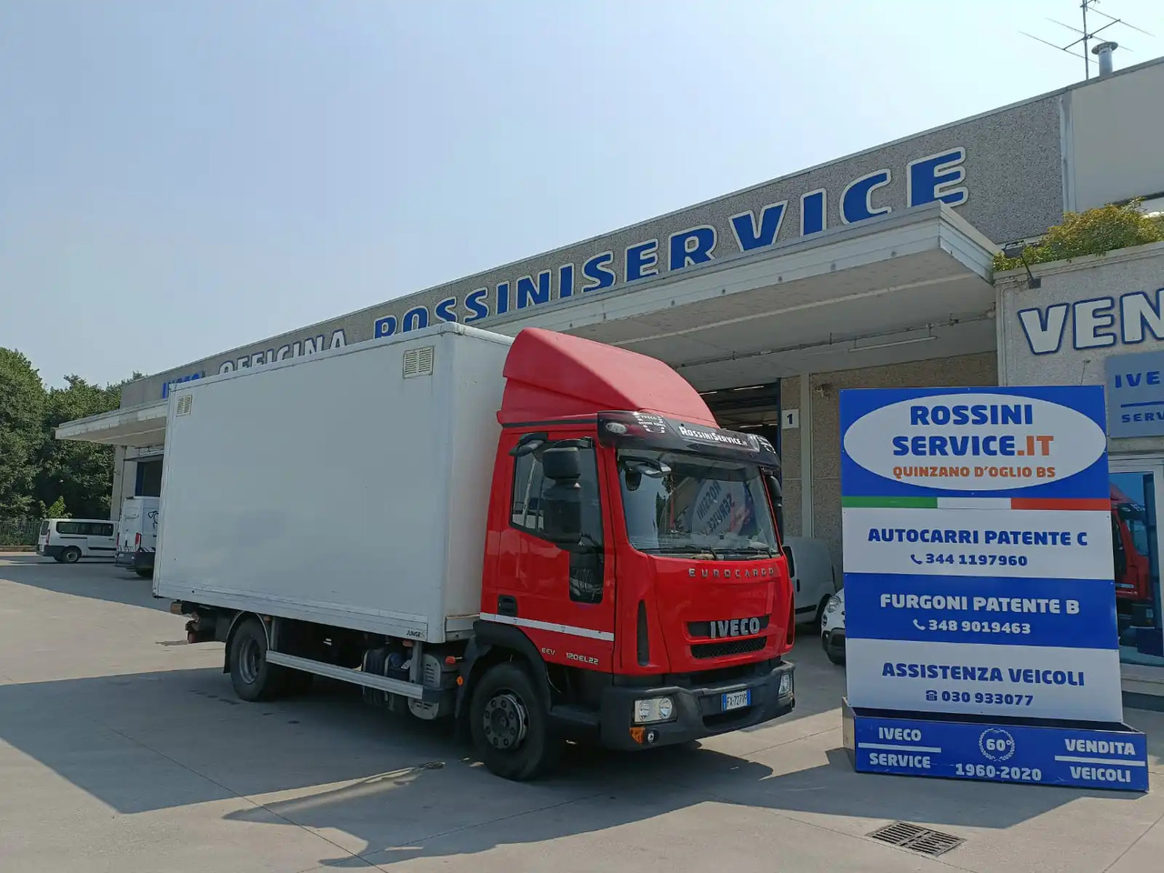 IVECO EUROCARGO 120EL22 - Bakwagen: afbeelding 1 IVECO EUROCARGO 120EL22 - Bakwagen: afbeelding 1