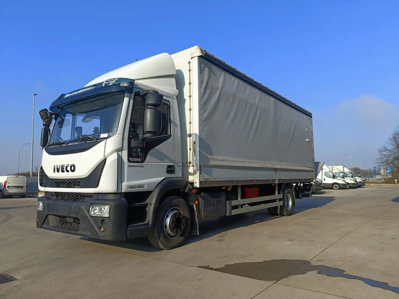 IVECO EUROCARGO 140E28P - Schuifzeilen vrachtwagen: afbeelding 2 IVECO EUROCARGO 140E28P - Schuifzeilen vrachtwagen: afbeelding 2