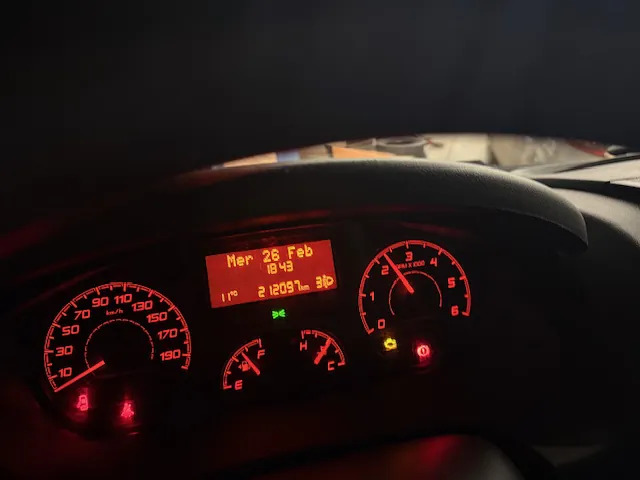 PEUGEOT BOXER FURGONE STANDARD - Gesloten bestelwagen: afbeelding 4 PEUGEOT BOXER FURGONE STANDARD - Gesloten bestelwagen: afbeelding 4