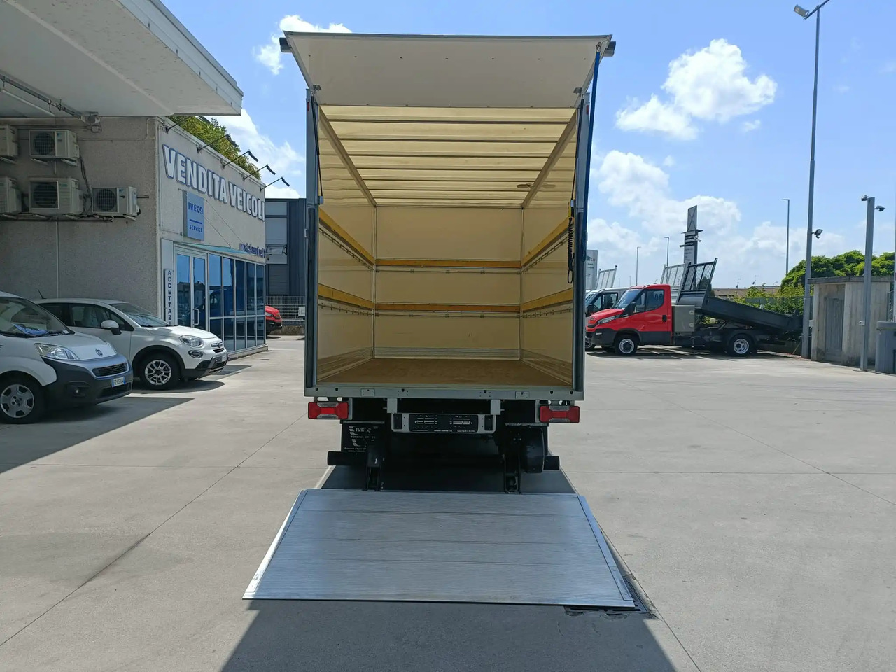 SPONDA IDRAULICA BATTENTE SORENSEN 750KG - Laadklep: afbeelding 2 SPONDA IDRAULICA BATTENTE SORENSEN 750KG - Laadklep: afbeelding 2