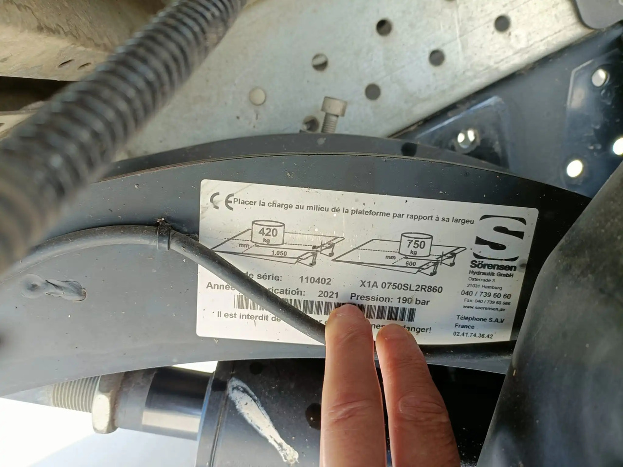 SPONDA IDRAULICA BATTENTE SORENSEN 750KG - Laadklep: afbeelding 4 SPONDA IDRAULICA BATTENTE SORENSEN 750KG - Laadklep: afbeelding 4