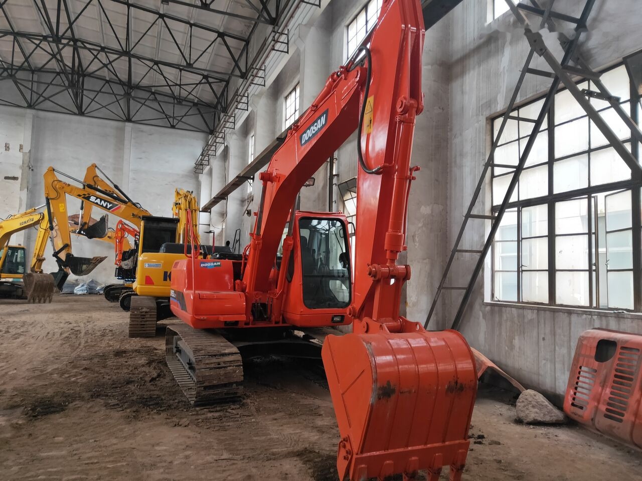 Doosan DH150LC-7 - Rupsgraafmachine: afbeelding 4 Doosan DH150LC-7 - Rupsgraafmachine: afbeelding 4