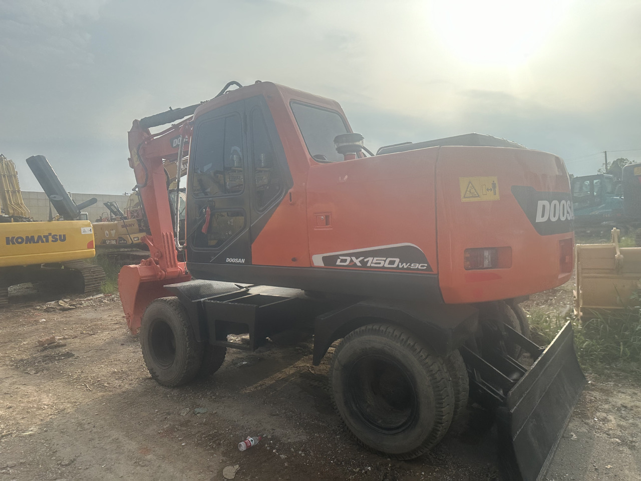 Doosan DX150W-9C - Mobiele graafmachine: afbeelding 4 Doosan DX150W-9C - Mobiele graafmachine: afbeelding 4