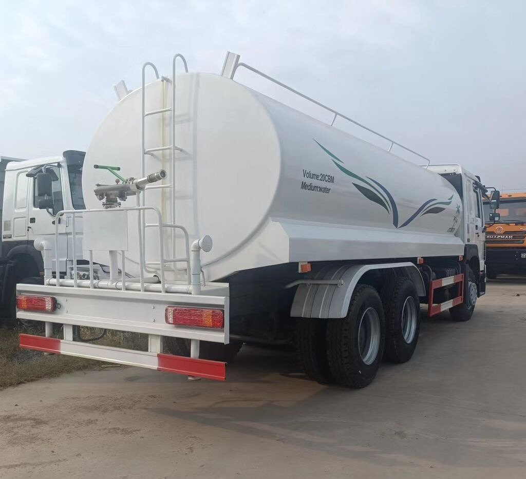 Sinotruk Howo 371 - Gemeentelijke machine/ Speciaal: afbeelding 1 Sinotruk Howo 371 - Gemeentelijke machine/ Speciaal: afbeelding 1