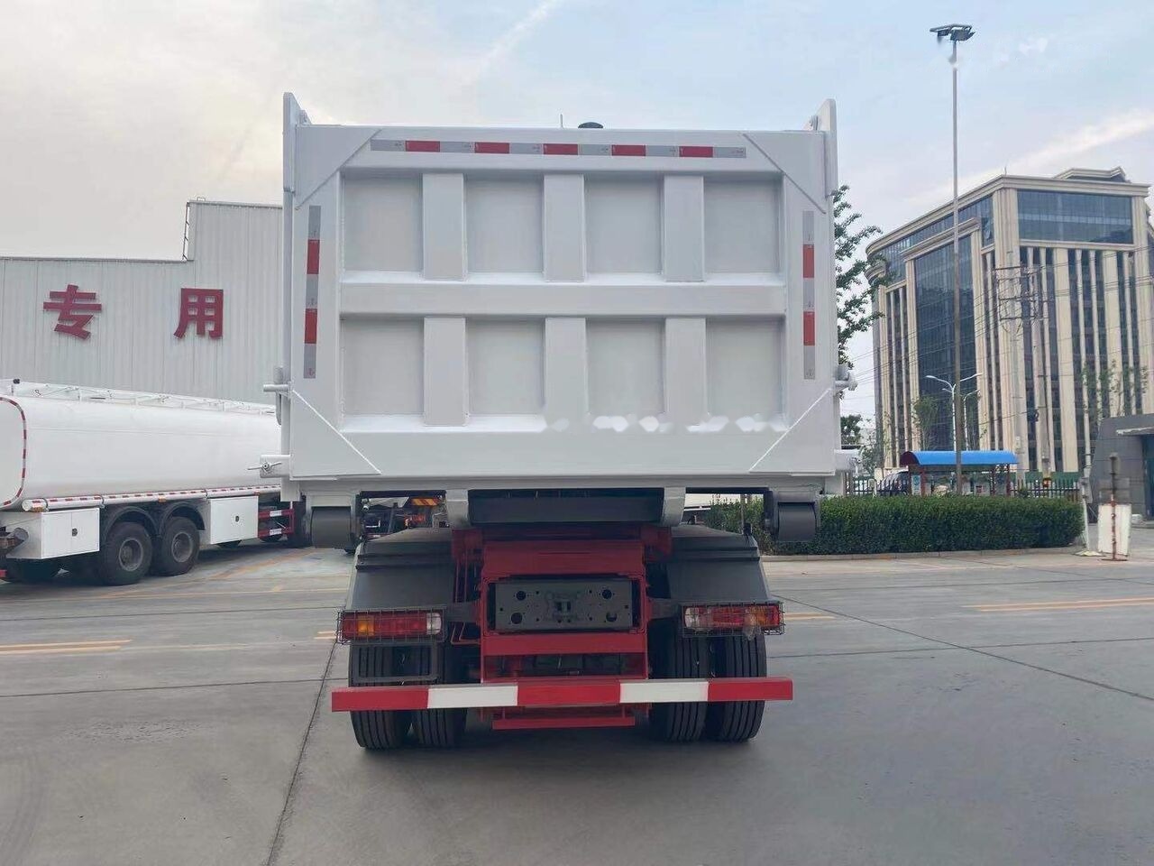 Kipper vrachtwagen Howo 371: afbeelding 6 Kipper vrachtwagen Howo 371: afbeelding 6