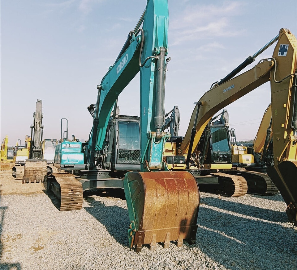 Kobelco SK210 - Rupsgraafmachine: afbeelding 5 Kobelco SK210 - Rupsgraafmachine: afbeelding 5