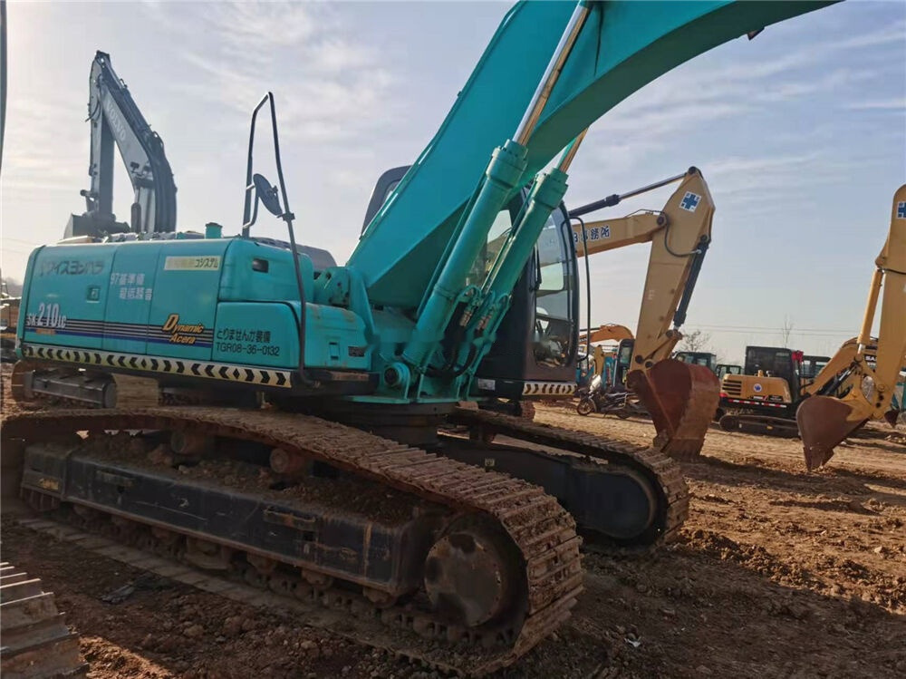 Kobelco SK210LC - Rupsgraafmachine: afbeelding 1 Kobelco SK210LC - Rupsgraafmachine: afbeelding 1