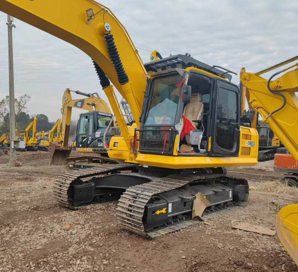 Komatsu PC200-8 - Rupsgraafmachine: afbeelding 4 Komatsu PC200-8 - Rupsgraafmachine: afbeelding 4