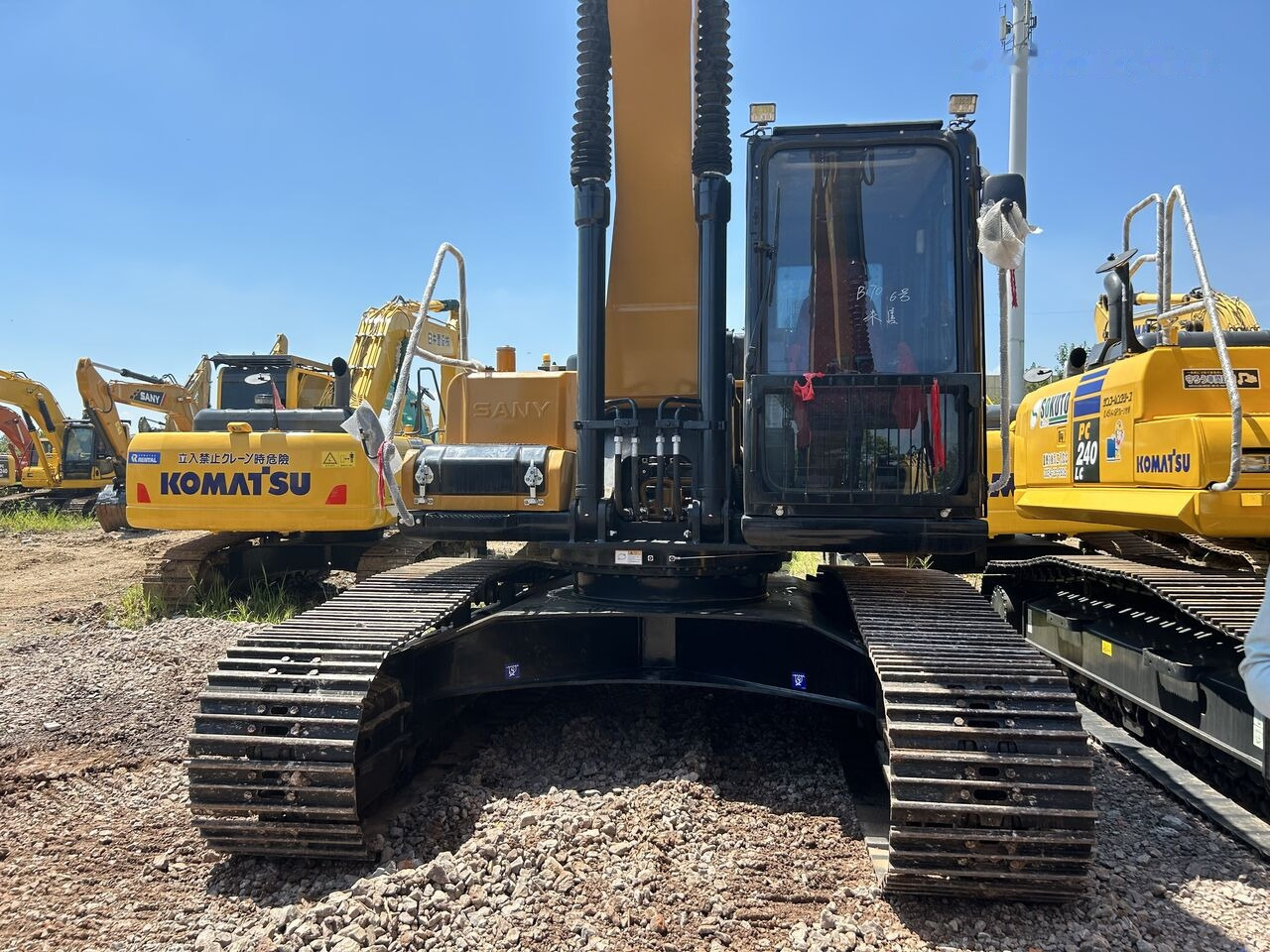 Sany SY215C - Rupsgraafmachine: afbeelding 2 Sany SY215C - Rupsgraafmachine: afbeelding 2