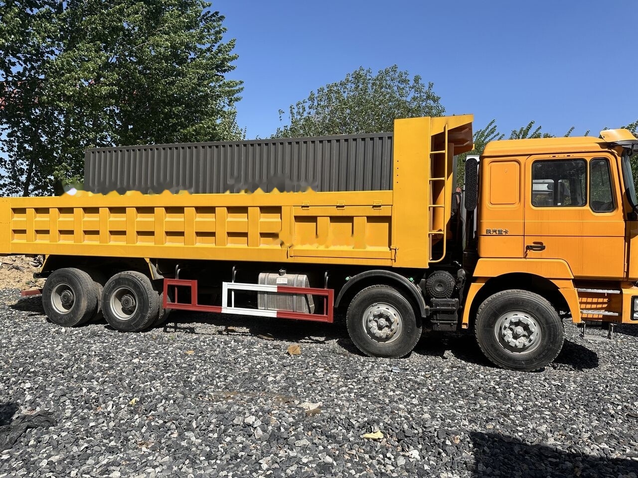 Shacman F3000 - Kipper vrachtwagen: afbeelding 1 Shacman F3000 - Kipper vrachtwagen: afbeelding 1