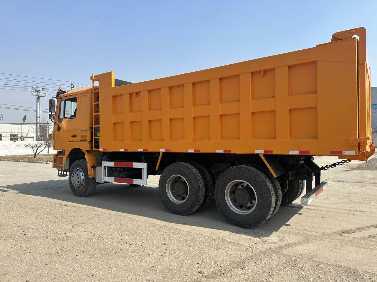 Shacman F3000 - Kipper vrachtwagen: afbeelding 2 Shacman F3000 - Kipper vrachtwagen: afbeelding 2