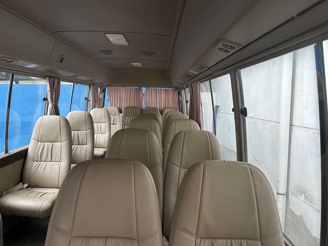 Stadsbus Toyota diesel Coaster: afbeelding 6 Stadsbus Toyota diesel Coaster: afbeelding 6