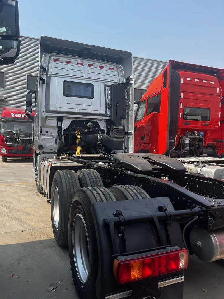 Foton Auman EST A510 - Trekker: afbeelding 1 Foton Auman EST A510 - Trekker: afbeelding 1