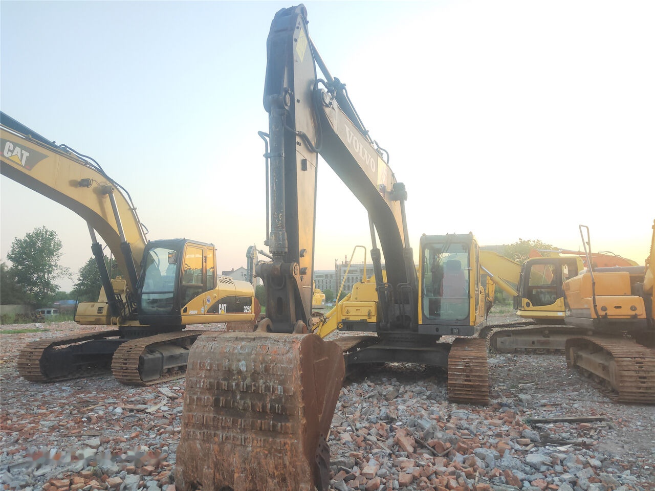 Volvo EC210BLC - Rupsgraafmachine: afbeelding 1 Volvo EC210BLC - Rupsgraafmachine: afbeelding 1