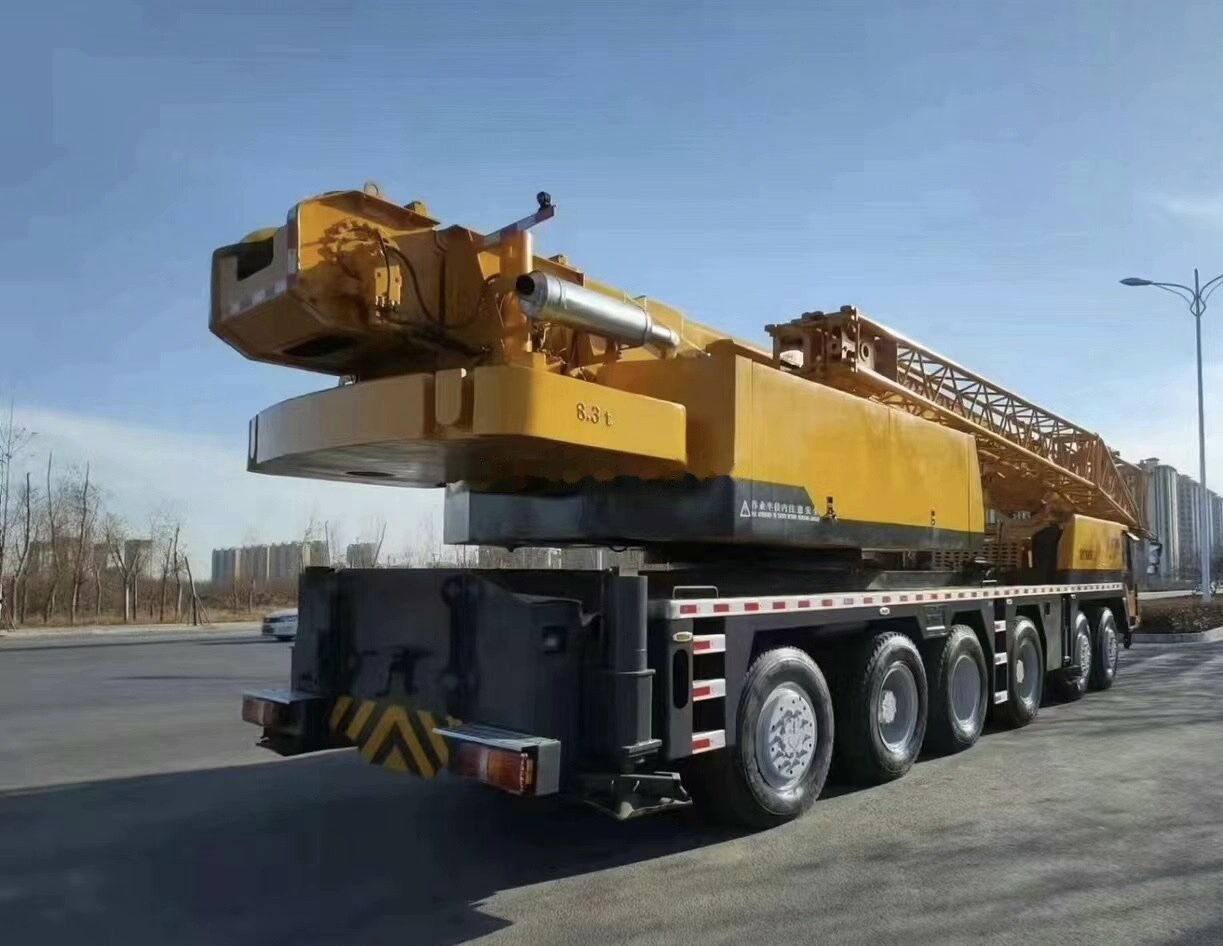 XCMG QY100K - Mobiele kraan: afbeelding 5 XCMG QY100K - Mobiele kraan: afbeelding 5