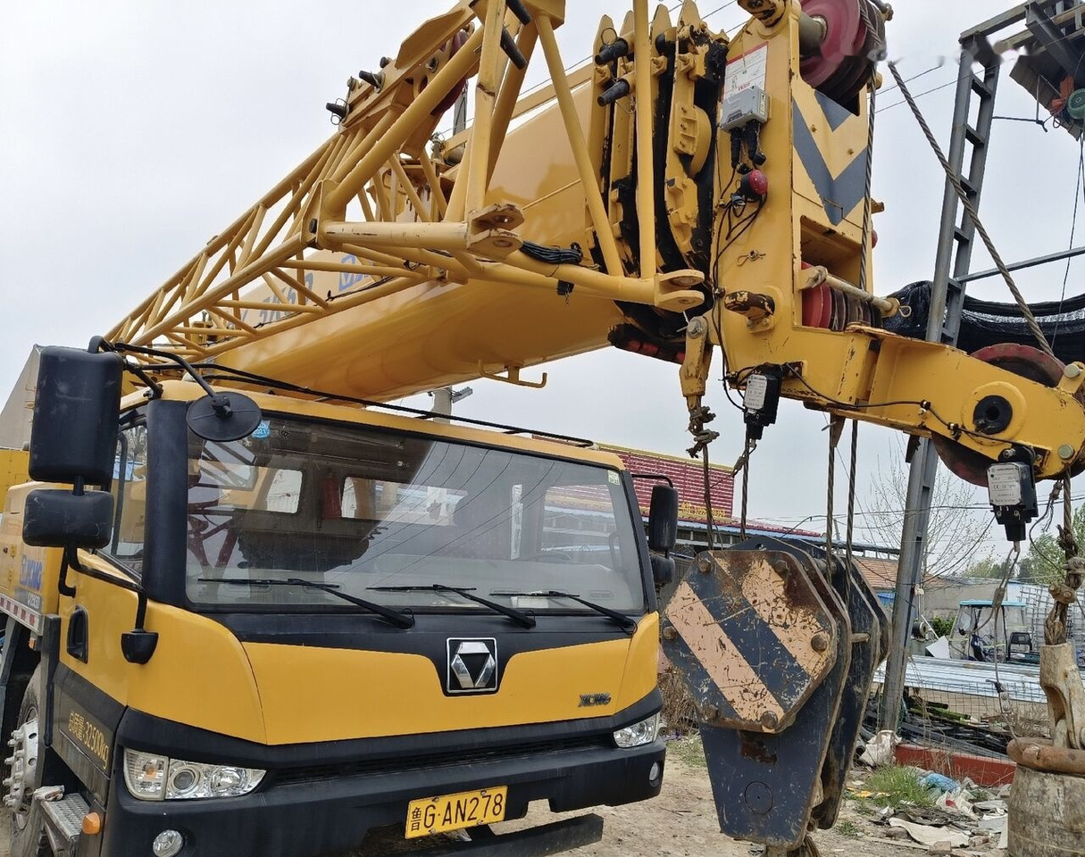 XCMG QY25K5D - Mobiele kraan: afbeelding 1 XCMG QY25K5D - Mobiele kraan: afbeelding 1
