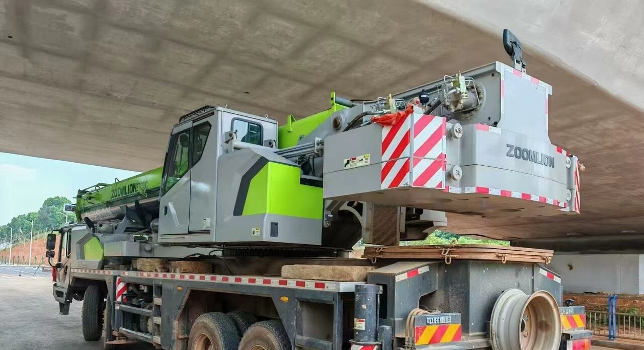Zoomlion - Mobiele kraan: afbeelding 2 Zoomlion - Mobiele kraan: afbeelding 2