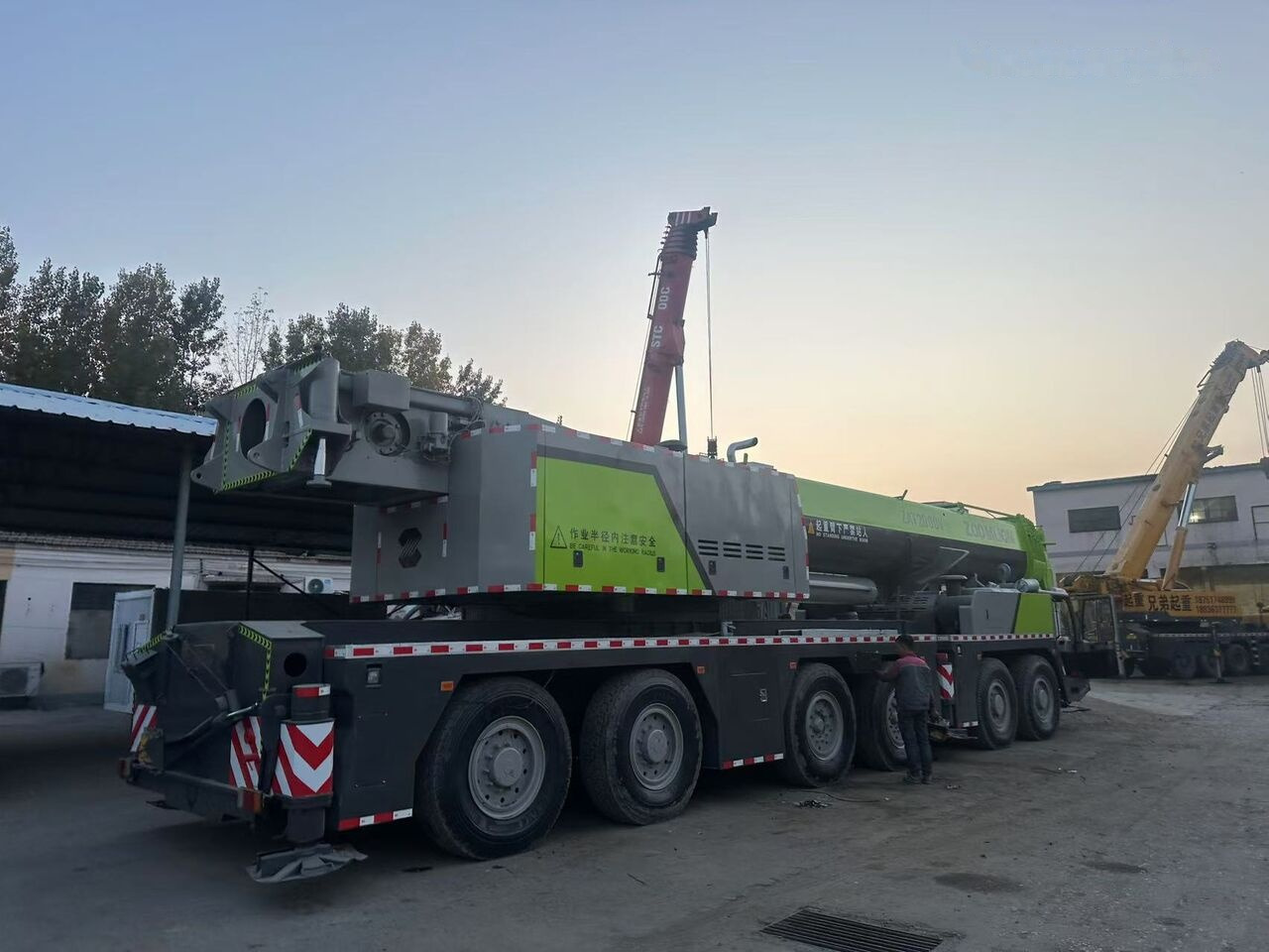 Zoomlion ZTC2000V - Mobiele kraan: afbeelding 1 Zoomlion ZTC2000V - Mobiele kraan: afbeelding 1