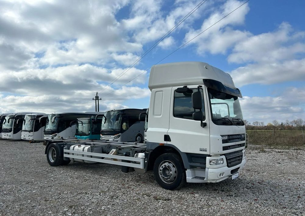 DAF CF75.310 - Chassis vrachtwagen: afbeelding 1 DAF CF75.310 - Chassis vrachtwagen: afbeelding 1
