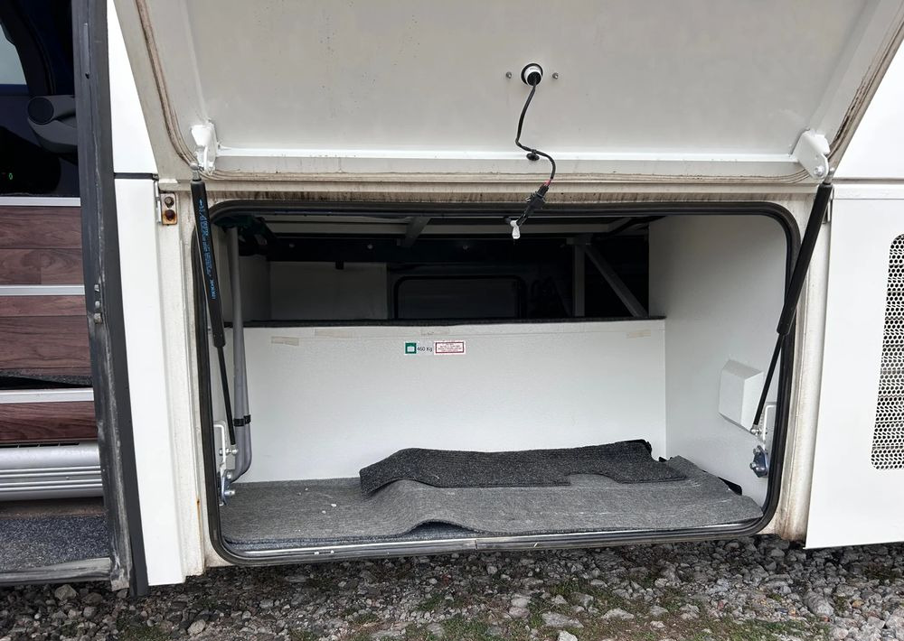 Isuzu Grand Toro - Streekbus: afbeelding 5 Isuzu Grand Toro - Streekbus: afbeelding 5