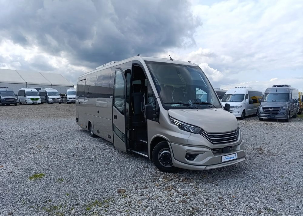 Iveco Mercus Daily 70C21 - Minibus, Personenvervoer: afbeelding 1 Iveco Mercus Daily 70C21 - Minibus, Personenvervoer: afbeelding 1