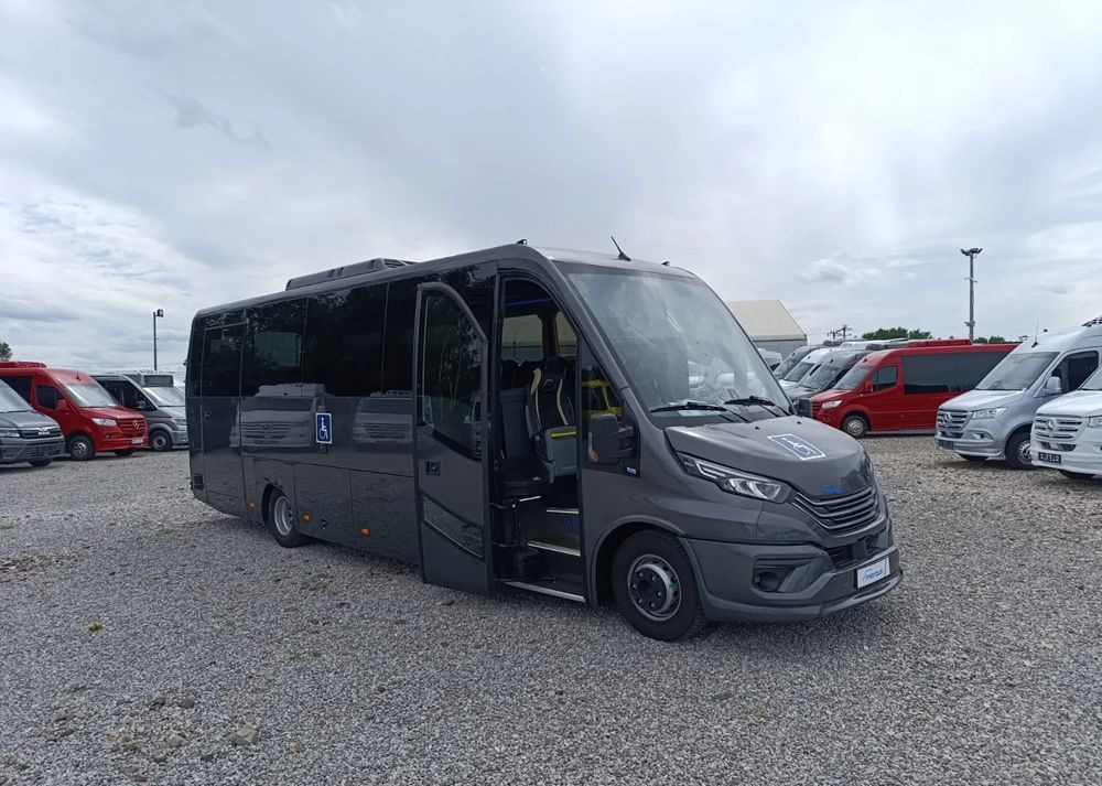 Iveco Mercus Daily 70C21 - Minibus, Personenvervoer: afbeelding 3 Iveco Mercus Daily 70C21 - Minibus, Personenvervoer: afbeelding 3