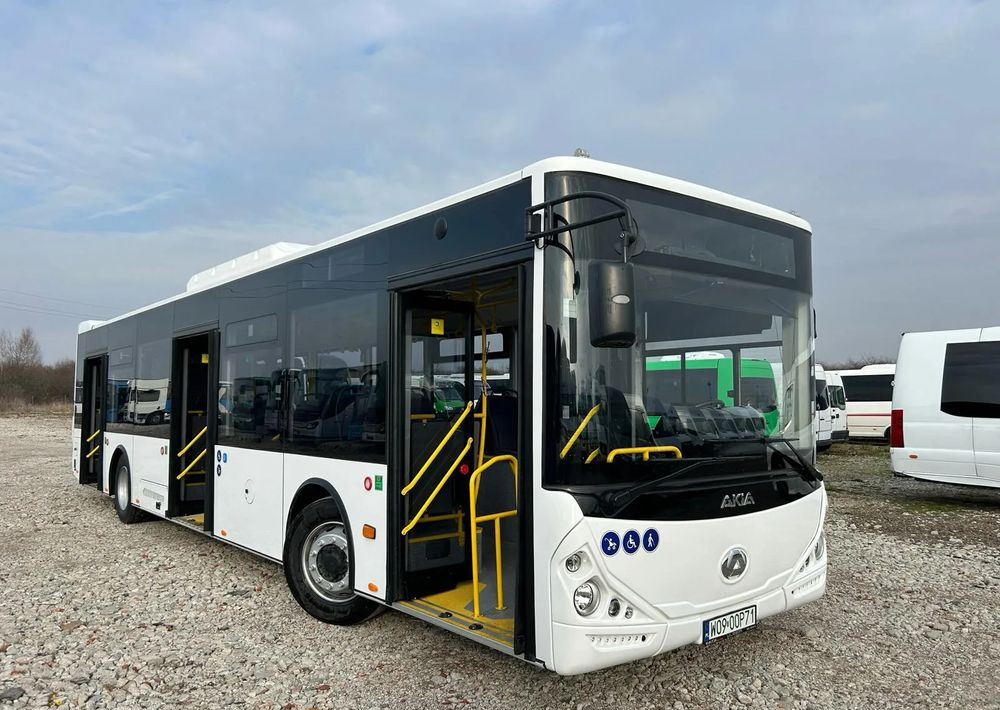 Mercedes-Benz Akia 12 - Stadsbus: afbeelding 1 Mercedes-Benz Akia 12 - Stadsbus: afbeelding 1