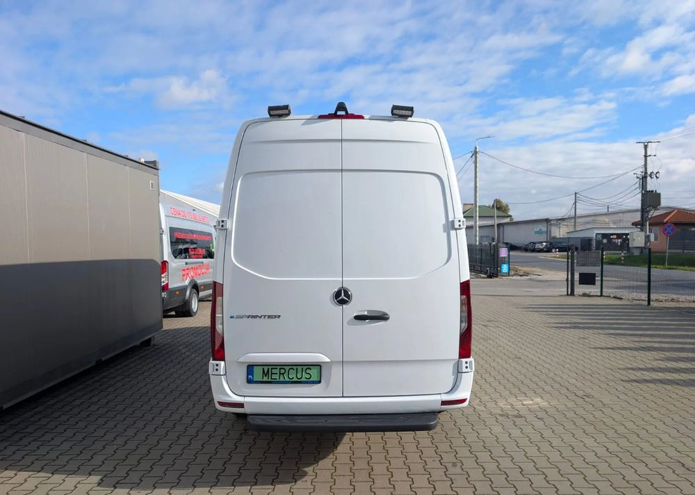 Nieuw Minibus, Elektrische bus Mercedes-Benz eSprinter: afbeelding 11