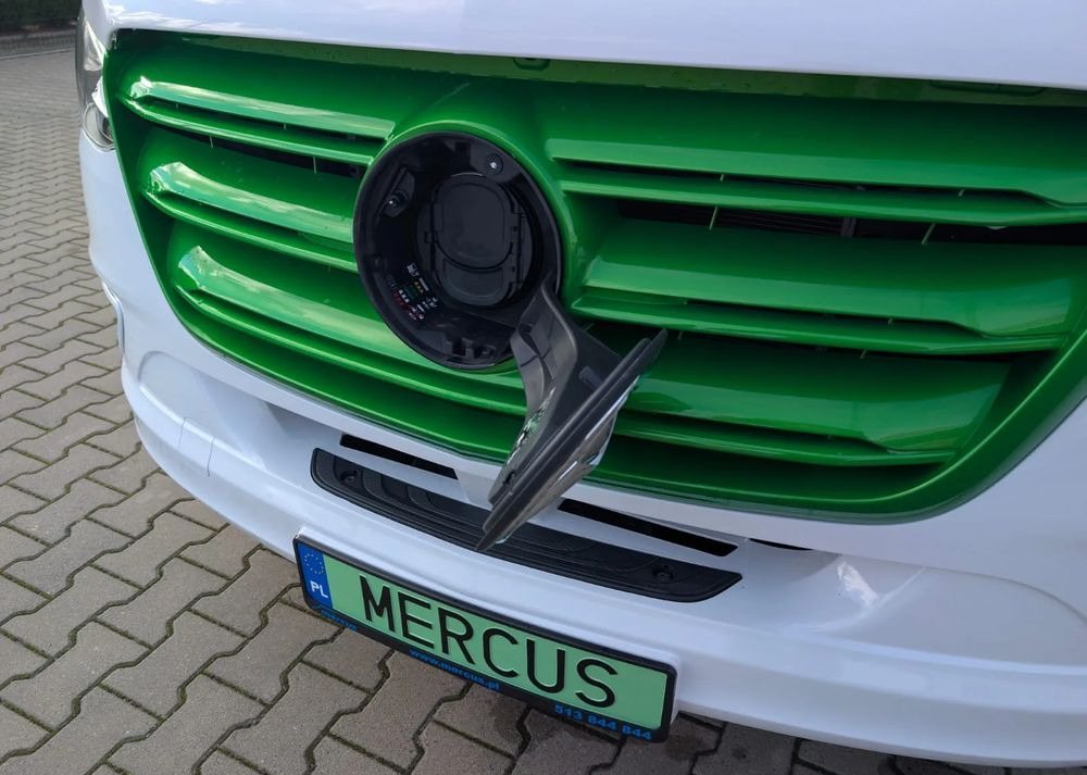 Nieuw Minibus, Elektrische bus Mercedes-Benz eSprinter: afbeelding 16